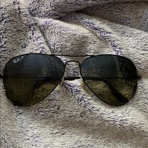 Polarized Ray bans aviators